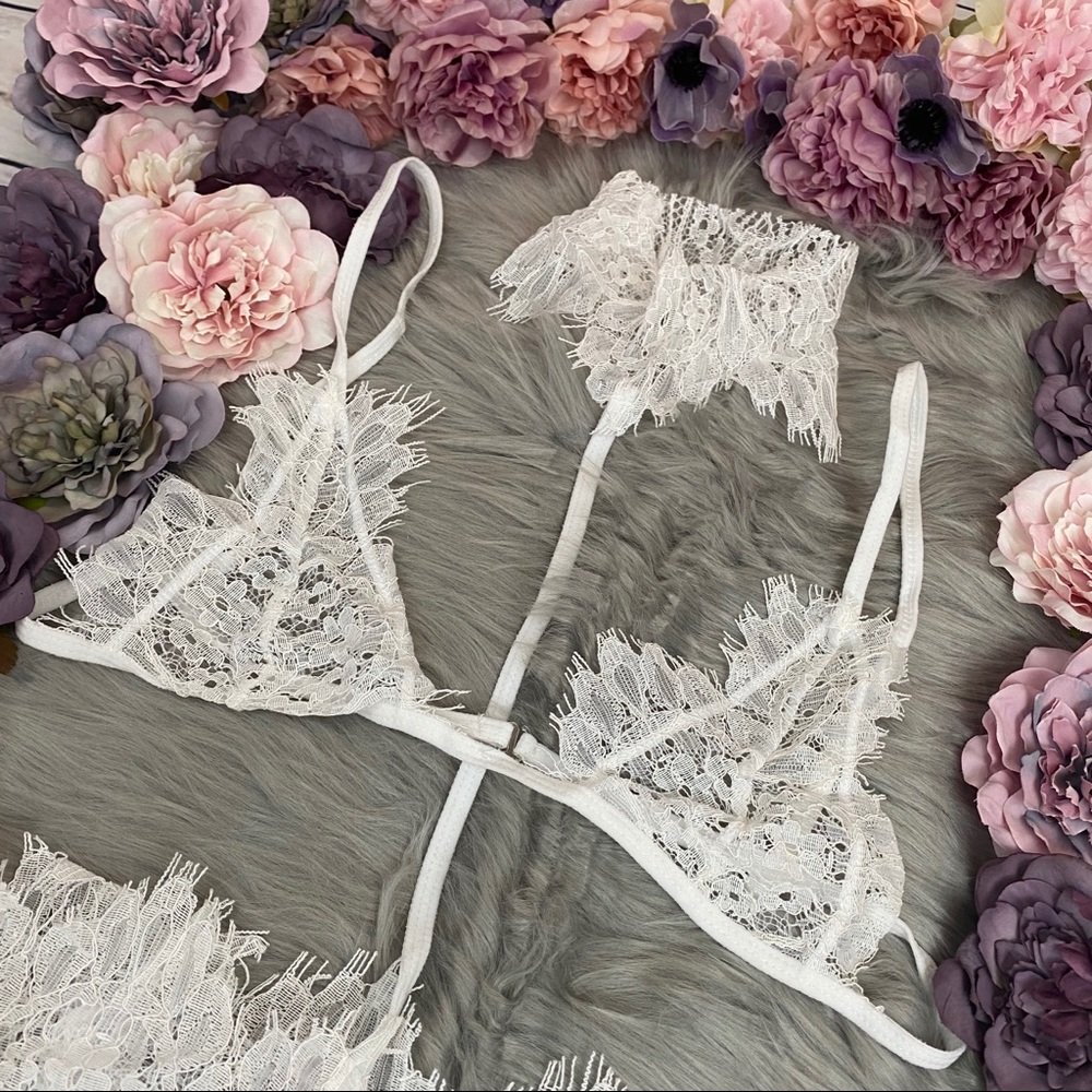 Sexy Lingerie Lace Bra Choker & Panty Set - Picture 12 of 16